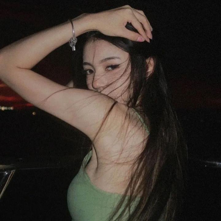 他的摩托车，她的岛